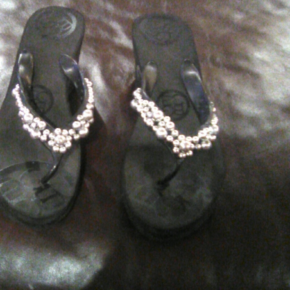 Sandles - Picture 2 of 5